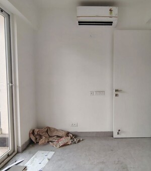 Bedroom in 3.5 BHK Apartment at Conscient Heritage Max, Sector 102 – for Rent