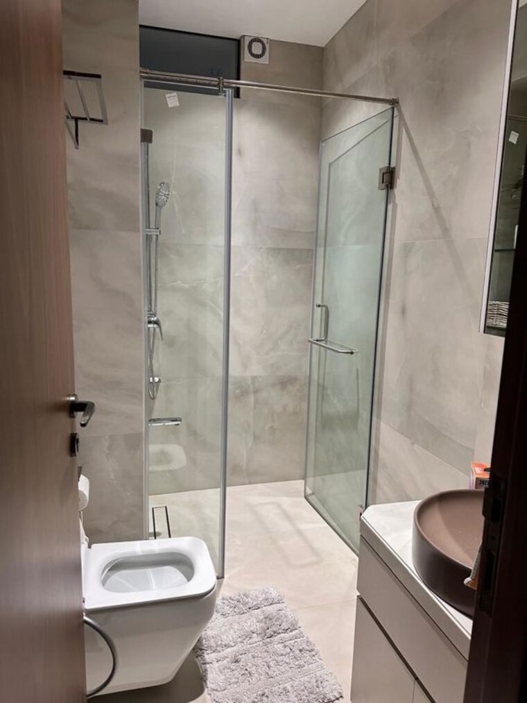 Bathroom, vraj-tiara 3 Bedroom 1700 Sq.Ft. Apartment In Worli Mumbai 10352191