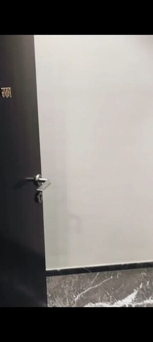 Furnished Amenities in 2 BHK Apartment at Dosti Florentine, Wadala – for Rent