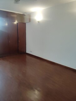 3 BHK + Servant Room Builder Floor For Rent in Vasant Vihar
