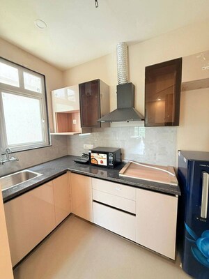 Kitchen in 1.5 BHK Apartment at Dlf Cyber City, Sector 24 – for Rent