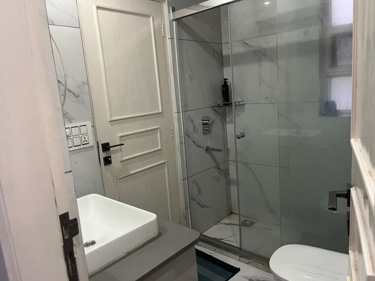 Bathroom, unitech-fresco 3 Bedroom 1877 Sq.Ft. Apartment In Sector 50 Gurgaon 10352239