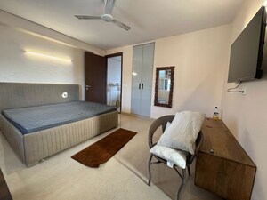 Bedroom in 1 BHK Apartment at Chattarpur – for Rent