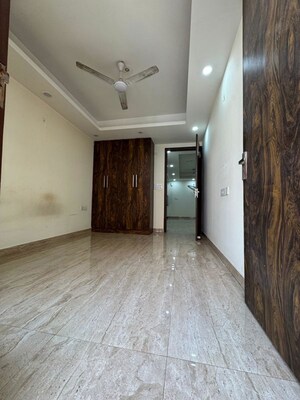 Room in 2 BHK Apartment at Chattarpur – for Rent