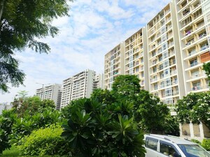 3 BHK Apartment For Rent in Jaypee Greens Pavilion Court, Sector 128