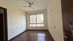 3 BHK + Servant Room Apartment For Rent in Jaypee Greens Kalypso Court