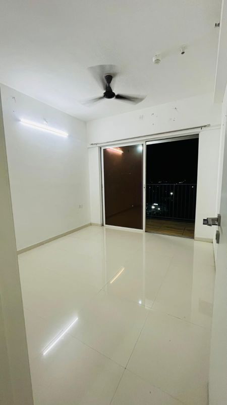 2 BHK + Pooja Room Apartment For Rent in Godrej Boulevard