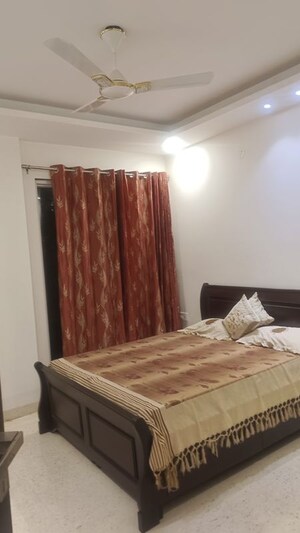 Bedroom in 3 BHK Builder Floor at New Rajinder Nagar – for Sale