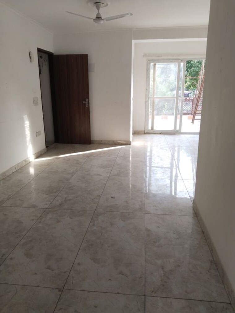 Living Room, sector 36 1 Bedroom 1600 Sq.Ft. Builder Floor In Sector 36 Noida 10352278