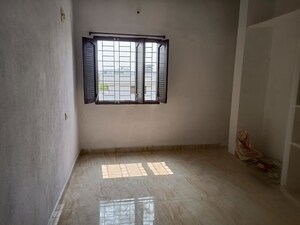 Room in 3 BHK Apartment at Narsingi – for Sale