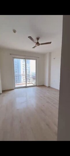 3 BHK + Servant Room,Store Room Apartment For Rent in Shalimar Oneworld Vista