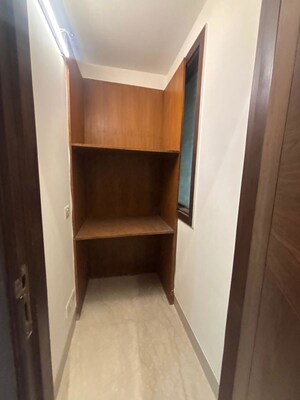 Furnished Amenities in 3 BHK Builder Floor at Greater Kailash I – for Rent