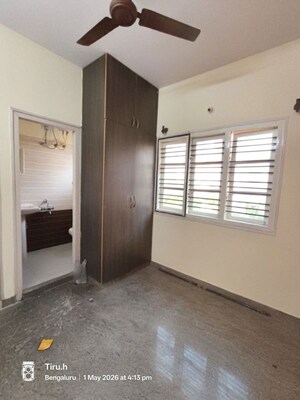 Room in 2 BHK Builder Floor at Hsr Layout Sector 3 – for Rent