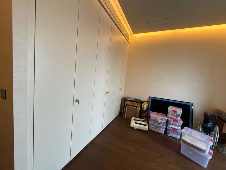 Cupboard, panchshil-trump-towers 5 Bedroom 4416 Sq.Ft. Apartment In Kalyani Nagar Pune 10352416