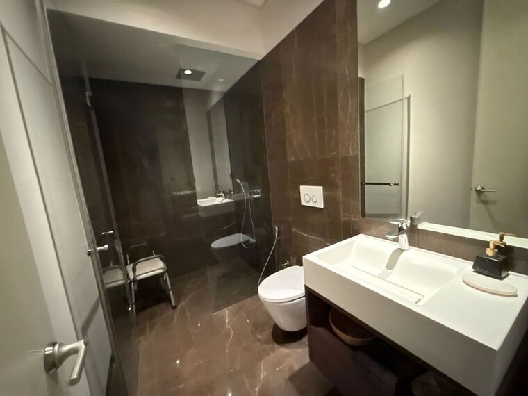 Bathroom, panchshil-trump-towers 5 Bedroom 4416 Sq.Ft. Apartment In Kalyani Nagar Pune 10352416