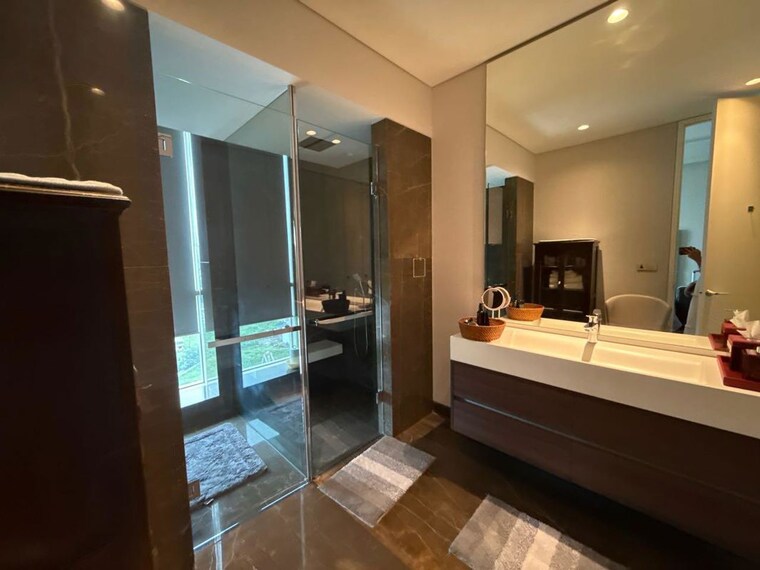 Bathroom, panchshil-trump-towers 5 Bedroom 4416 Sq.Ft. Apartment In Kalyani Nagar Pune 10352416