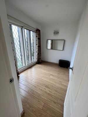 Room in 4 BHK Apartment at Waterfront Condominiums, Kalyani Nagar – for Rent