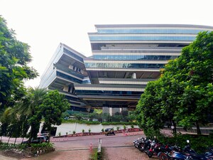  Office Space – Exterior View View at Supreme Business Park, Powai - for Rent