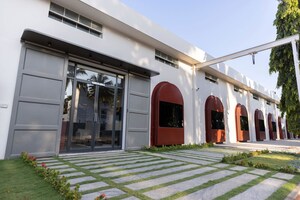  Office Space – Exterior View View at Gandhipuram - for Rent