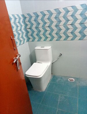 Bathroom in 2 BHK Villa at Aliganj – for Rent