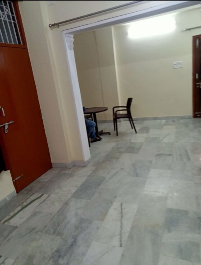 Room, aliganj 2 Bedroom 1650 Sq.Ft. Villa In Aliganj Lucknow 10352470