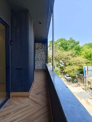 Balcony in 3 BHK Builder Floor at Shivalik Colony – for Rent