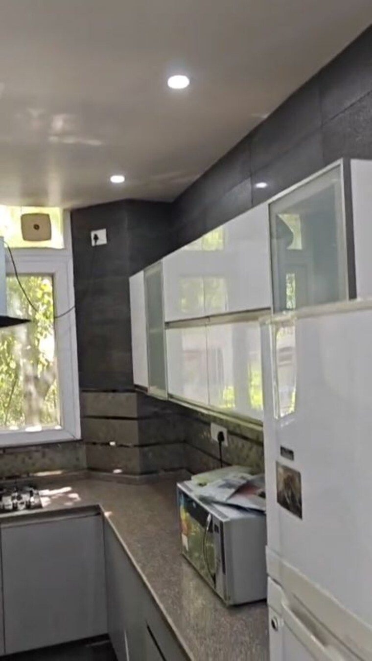 Kitchen, new rajinder nagar 3 Bedroom 1158 Sq.Ft. Builder Floor In New Rajinder Nagar Delhi 10352521