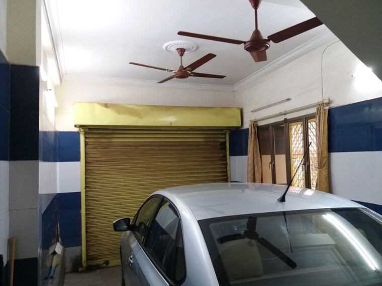  Parking, kasba 4 Bedroom 2200 Sq.Ft. Independent House In Kasba Kolkata 10352544