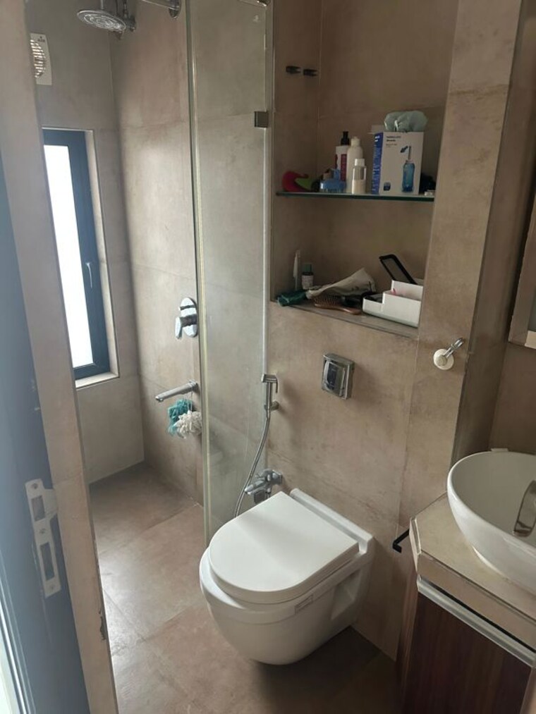 Bathroom, lashkaria-empress 2 Bedroom 850 Sq.Ft. Apartment In Andheri West Mumbai 10352556