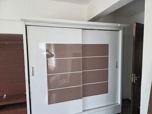 Room in 3.5 BHK Apartment at Sagar Waters Edge, Pimple Nilakh – for Rent