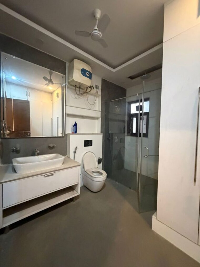 Kitchen, unitech-south-city-1 3 Bedroom 2500 Sq.Ft. Builder Floor In South City 1 Gurgaon 10348454