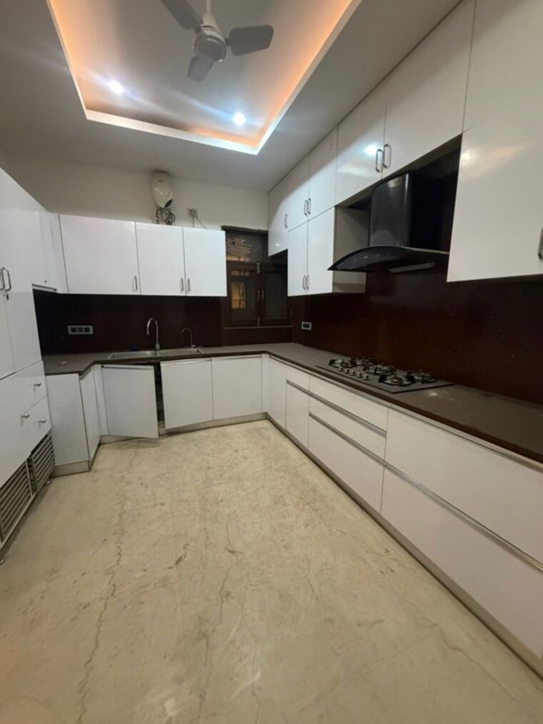 Kitchen, unitech-south-city-1 3 Bedroom 2500 Sq.Ft. Builder Floor In South City 1 Gurgaon 10348454