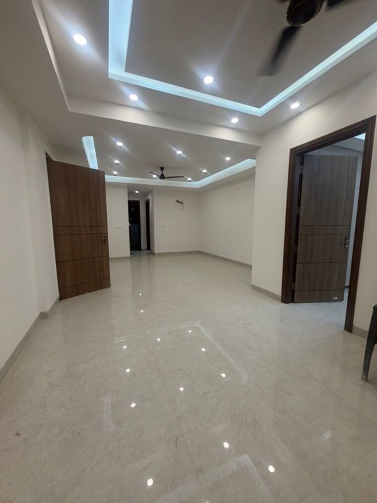 Room, sector 15 ii 3 Bedroom 1900 Sq.Ft. Builder Floor In Sector 15 ii Gurgaon 10352577