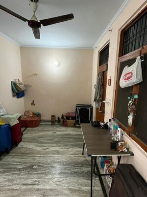 Gym in 1 BHK Builder Floor at Sector M14 – for Rent