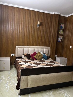 Bedroom in 3 BHK Builder Floor at South City 1 – for Rent