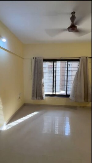 Room in 2 BHK Apartment at Ashish Swapnalok Towers, Goregaon East – for Rent