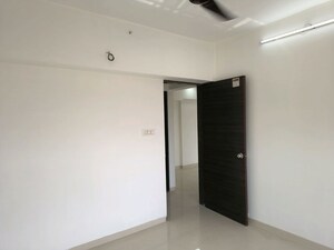 Room in 2 BHK Apartment at Crystal Armus, Chembur – for Rent