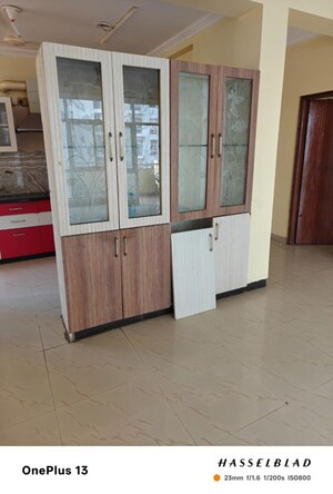 Bathroom in 4 BHK Apartment at Parsvnath Planet, Gomti Nagar – for Rent