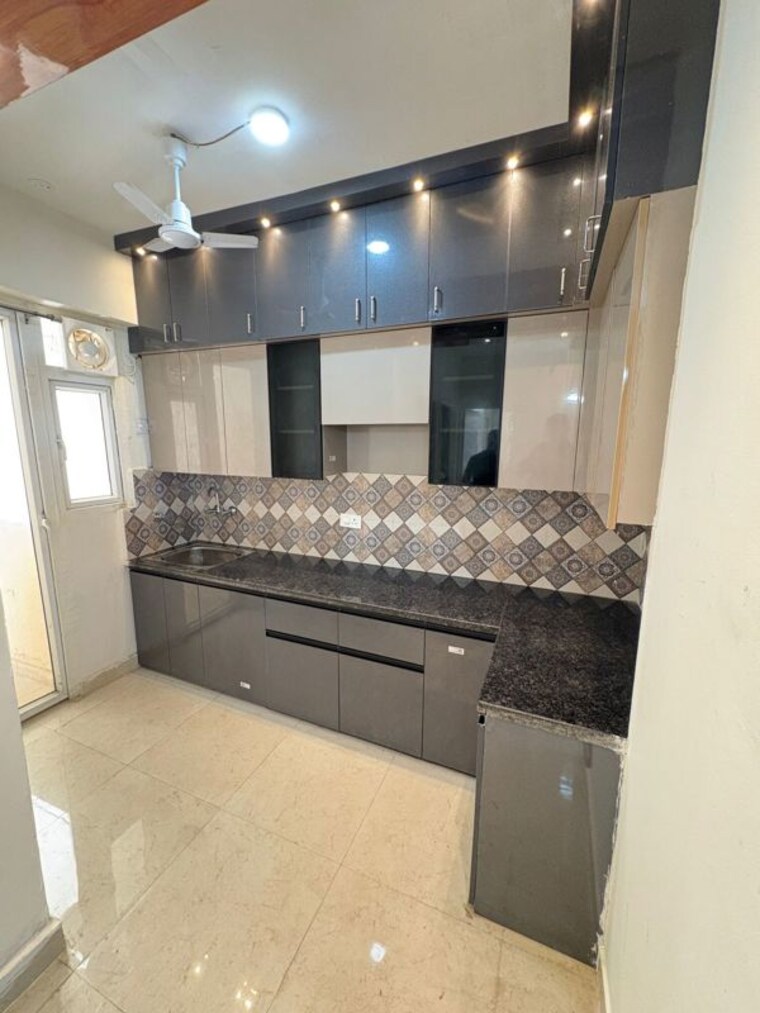 Kitchen, signature-signum-37d-iii 2 Bedroom 1000 Sq.Ft. Apartment In Sector 37d Gurgaon 10352669
