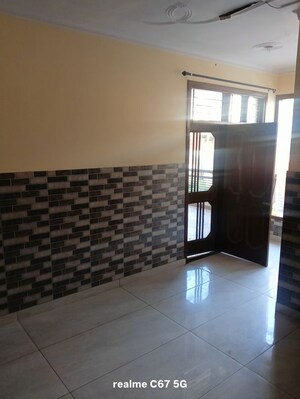 3 BHK Builder Floor For Rent in Sector 10
