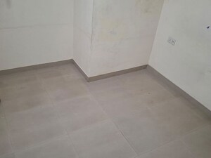 Room in 2 BHK Apartment at Runwal Garden City, Balkum Pada – for Rent
