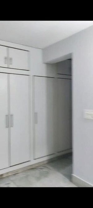 Building Lobby in 1 RK Builder Floor at Sector Swarn Nagri – for Rent