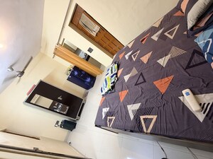 Room in 1 BHK Builder Floor at Sector 2 – for Rent