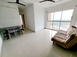 Room in 2 BHK Apartment at Lodha Upper Thane, Anjur – for Rent