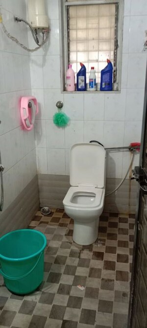 Bathroom in 2 BHK Apartment at Kopar Khairane – for Rent