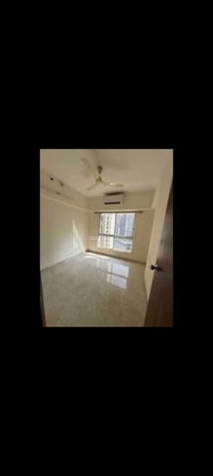 Room in 2 BHK Apartment at Kalpataru Parkcity Sunrise A, Kolshet Road – for Rent