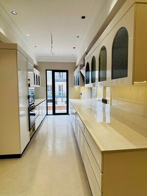 Building Lobby in 5 BHK Apartment at Dlf Cyber City, Sector 24 – for Rent