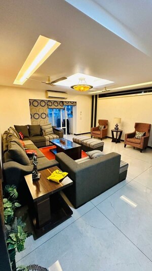 Team Area in Studio Apartment at DLF Cyber Greens, Sector 24 – for Rent