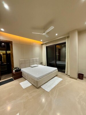 Bedroom in Studio Apartment at DLF Cyber Greens, Sector 24 – for Rent