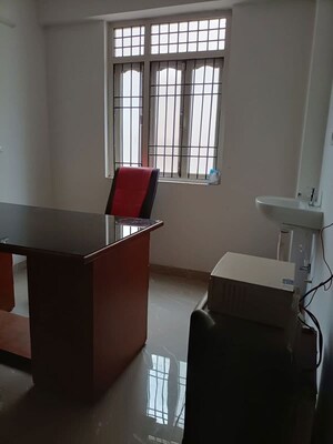 Room in 3 BHK Apartment at Lakhan Sona, Bailey Road – for Sale